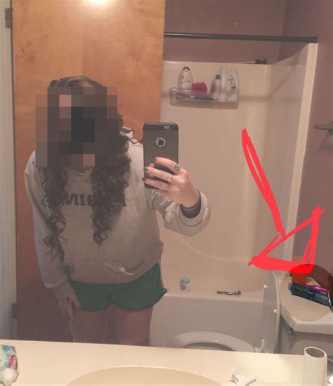 Jul 14, 2017 · Racy women unwittingly sent very X-rated selfies to the wrong number. Some were left red-faced after they accidentally text them to their parents. Mothers were mortified after they shared their ... 